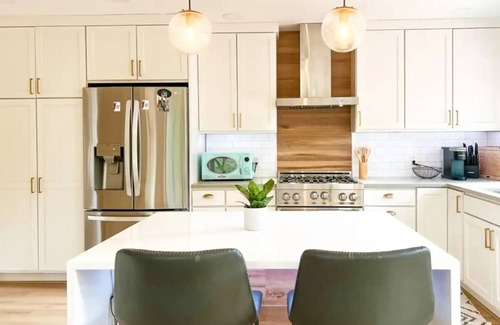 Kirkland House | Mid-Century Modern Retreat
