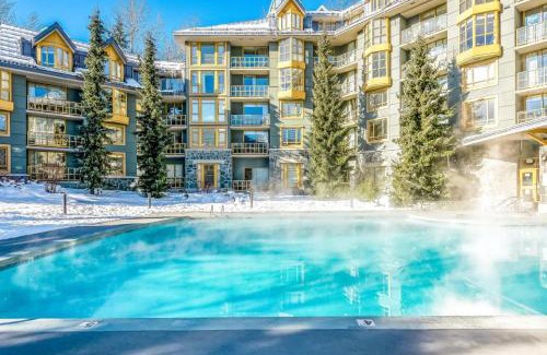 Village North Apartment | Mid Century Modern - Studio w Pool & Hot Tub