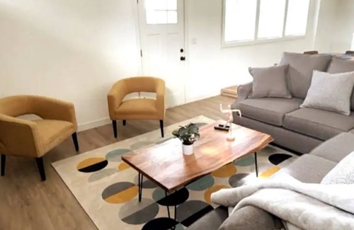 Harvey Park House | Mid-century modern style home in Harvey Park