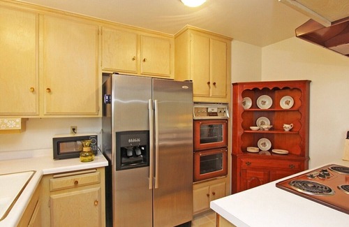 Indian Canyon House | ☆Mid Century Modern on Golf Course - So. PS Amazing Views-3 Pools, Spa & Views☆