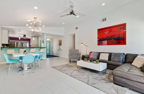 Racquet Club West House | Mid Century Modern Resort Pool, few minutes from downtown. Great mountain views