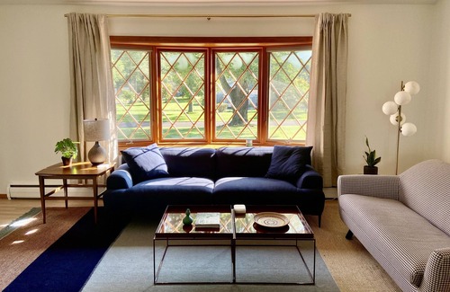 Washington Crossing House | Mid century charming home - monthly rentals welcome