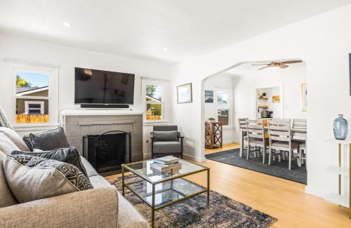 Ventura House | Mid-Town Escape