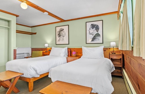 Boothbay Harbor Hotel | Mid-Town Motel