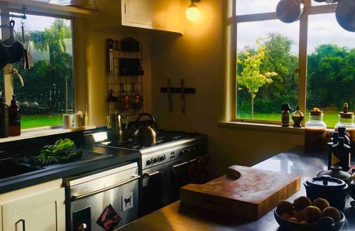 Blenheim House | Midcentury Magic in Marlborough