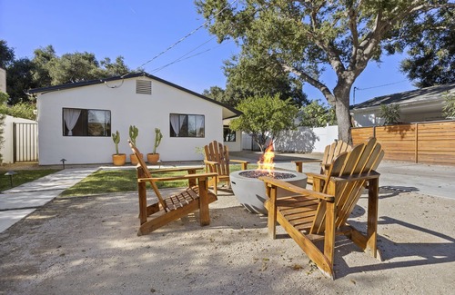 Meiners Oaks House | midcentury ranch home in peaceful oak grove