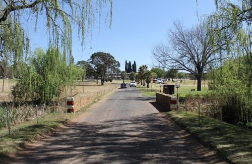Middelburg Cabin | Middelburg Country Club