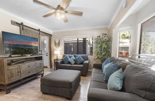 Woodlands Ski Chalet | Middle Bear Chalet -perfect Getaway For A Weekend In The Mountains! 3 Bedroom Chalet