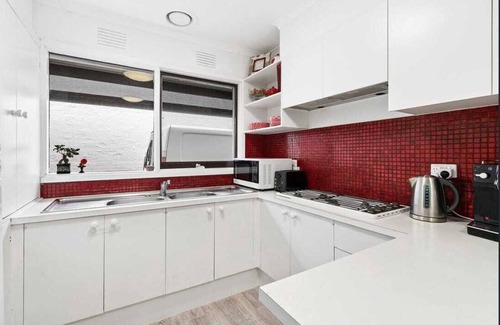 Brighton House | Middle Brighton Beach House (3-bed)