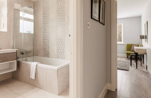 Westbourne Cottage | Middle Chine
