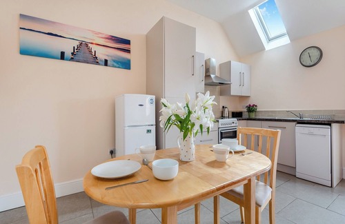 Stoney Stretton Cottage | Middle Cottage - UK43168
