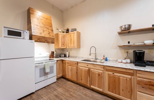 Columbia Falls Cabin | Middle Fork of Spotted Bear Retreat