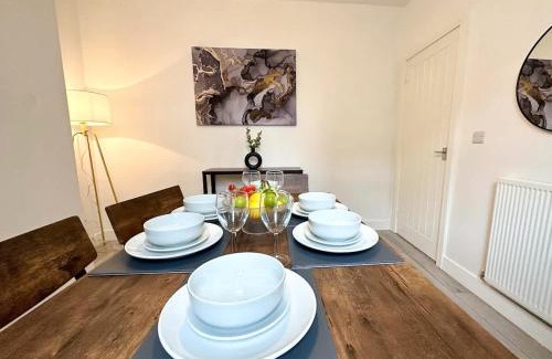 Hartlepool House | Middleton House by Blue Skies Stays