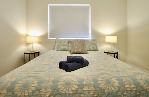 Midland Apartment | Midland Urban Gem sleeps 4