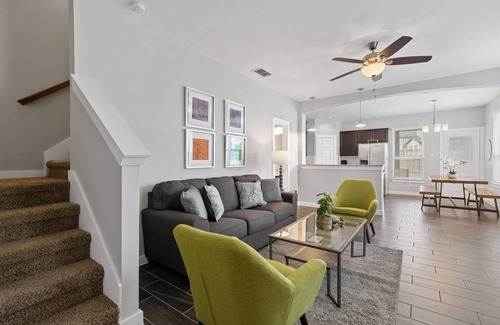 Midlothian House | Midlothian Modern Charm