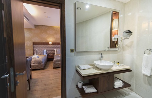 Bahcelievler Hotel | MidMar Deluxe Hotel