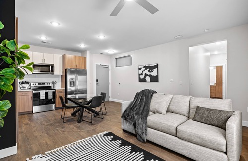 The Gulch Apartment | Midnight Manor Penthouse Suite The Gulch
