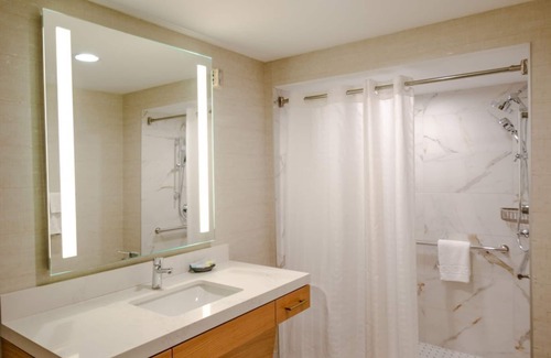 Cripple Creek Hotel | Midnight Rose & McGills Hotel & Casino