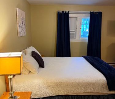 Waterford Valley Apartment | Midstream Manor Unit 1, Studio