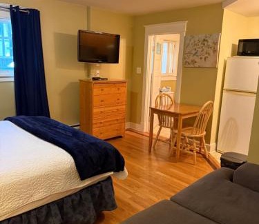 Waterford Valley Apartment | Midstream Manor Unit 1, Studio
