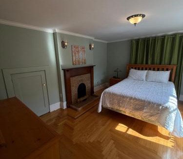 Waterford Valley Apartment | Midstream Manor Unit 5, 1 Bedroom Apartment