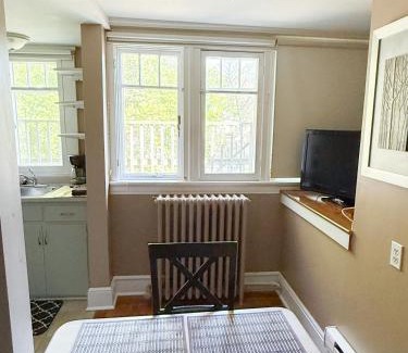 Waterford Valley Apartment | Midstream Manor Unit 6, Studio