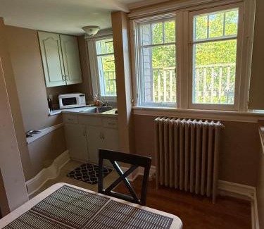 Waterford Valley Apartment | Midstream Manor Unit 6, Studio