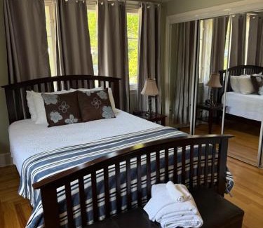 Waterford Valley Apartment | Midstream Manor Unit 7, 2 Bedroom Apartment