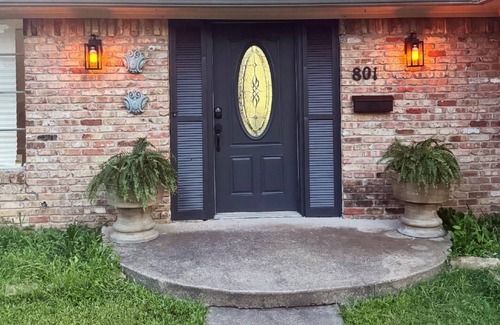 Grand Prairie House | Midterm Rental - Furnished & Centrally Located