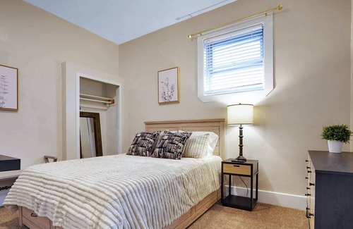 South Louisville House | Midterm Rental~Newly Renovated~Spacious