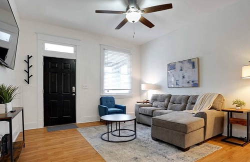 South Louisville House | Midterm Rental~Newly Renovated~Spacious