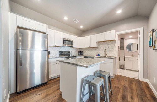 Menasha House | Midterm w/Huge Fenced Yard Near Neenah & Appleton