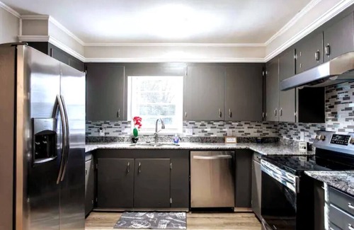 Hattiesburg House | 🔥MIDTOWN AQUAMARINE- SMART HOME, WALK TO ZOO!❤️