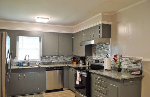 Hattiesburg House | 🔥MIDTOWN AQUAMARINE- SMART HOME, WALK TO ZOO!❤️