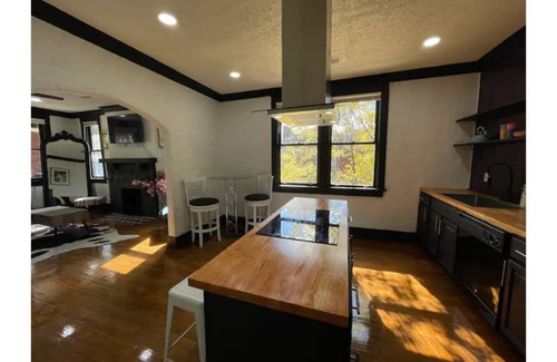 Vollintine-Evergreen Condo | Midtown Casablanca