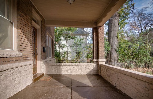 Central Gardens House | Midtown/Central Gardens Duplex