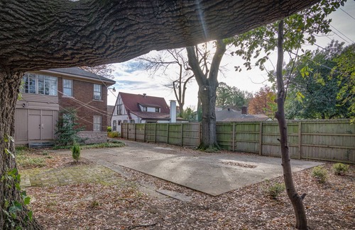 Central Gardens House | Midtown/Central Gardens Duplex