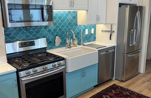 Midtown House | Midtown Central Gardens Bungalow
