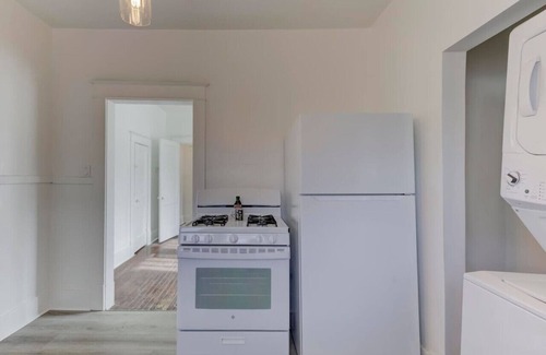 Cooper-Young Historic District Apartment | Midtown Memphis Gem | Bright, Cozy, Walkable