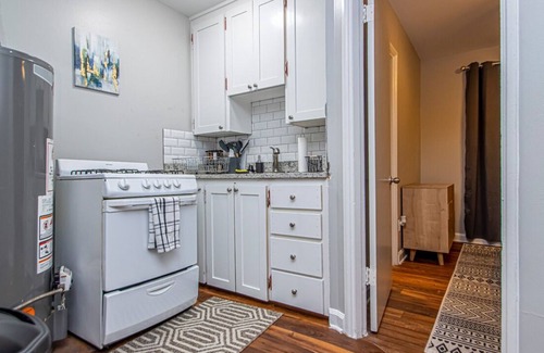 Hillcrest Apartment | Midtown Mod 1