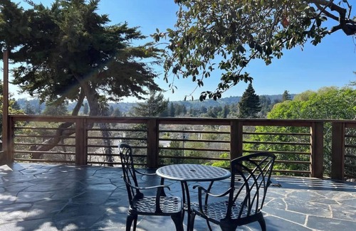 Bananna Belt Apartment | Midtown Private Cabana-Private Entry
