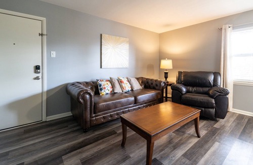 Hillcrest Apartment | Midtown Suites Long Term