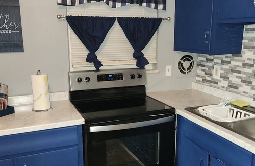 Mount Airy Apartment | MidWest Comfort Blue