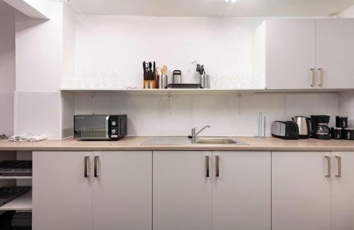 Salford Villa | Midwood Lodge