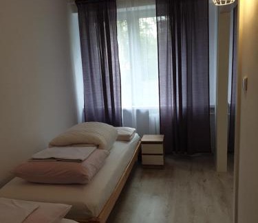 Pruszkow Apartment | Mieszkanie dla 3-6 osób