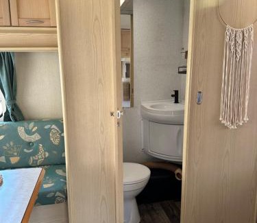 Behrensdorf Other | Mietwohnwagen 2 Personen