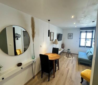 Bertrange Apartment | Mignon Appart Moderne et neuf, à 30min du Lux et pour 4pers