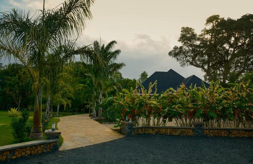 Arusha Resort | Migo House & Resort