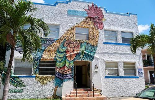 East Little Havana Apartment | Migue´s Tiny Miami Alcove