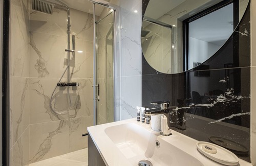Le Plateau Hotel | Mijo's Appartements Hôtel